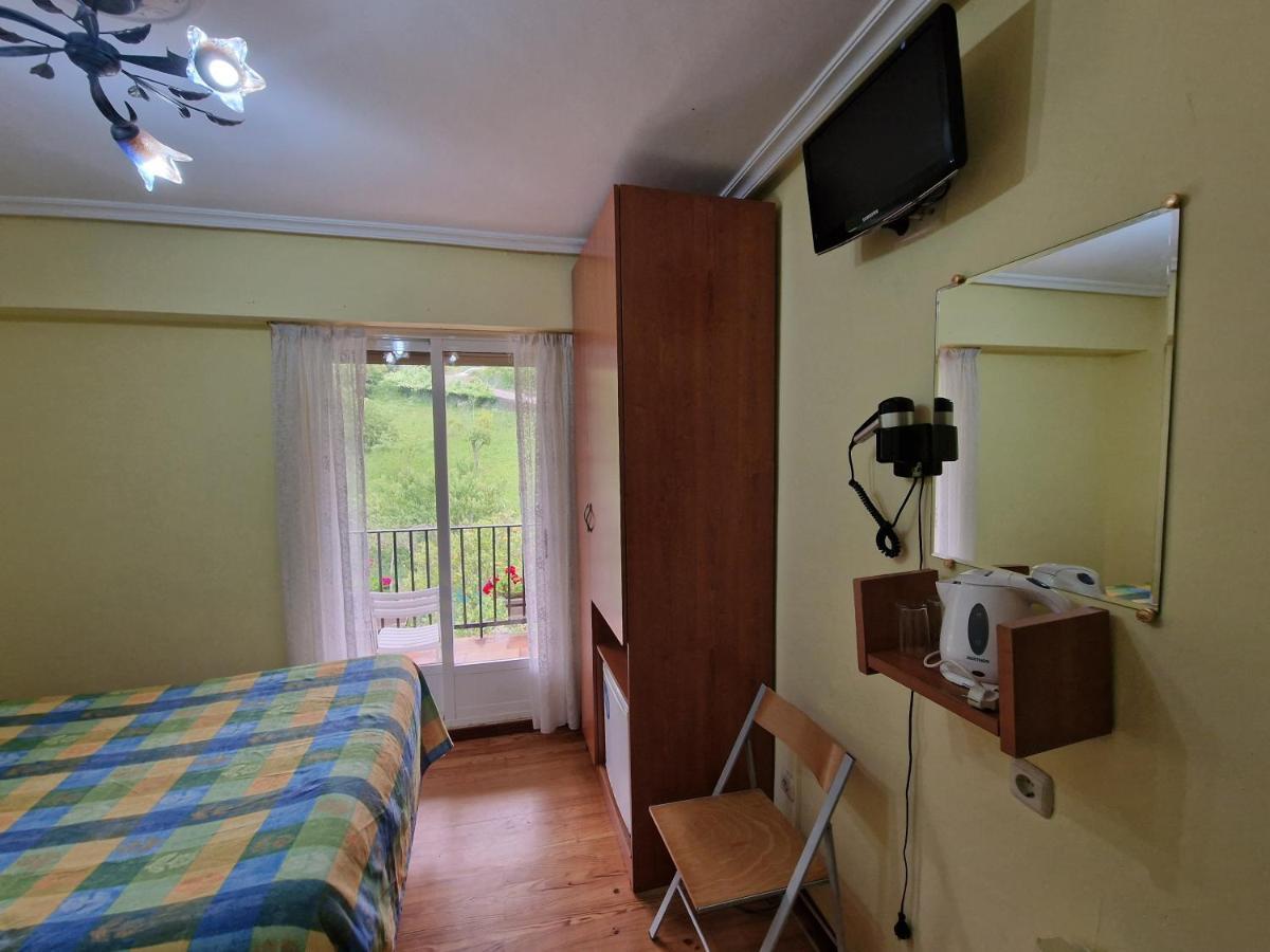 Pension Tximistarri Сан-Себастьян Экстерьер фото