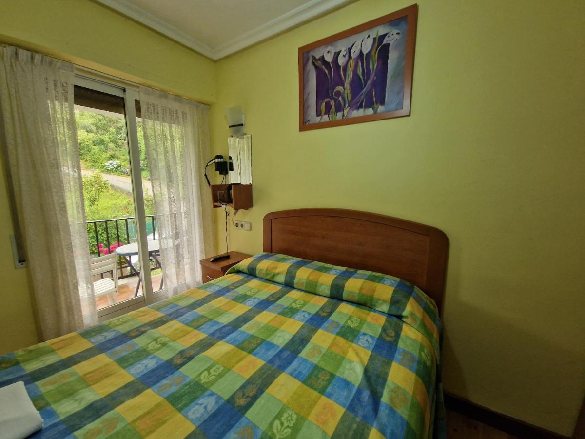 Pension Tximistarri Сан-Себастьян Экстерьер фото